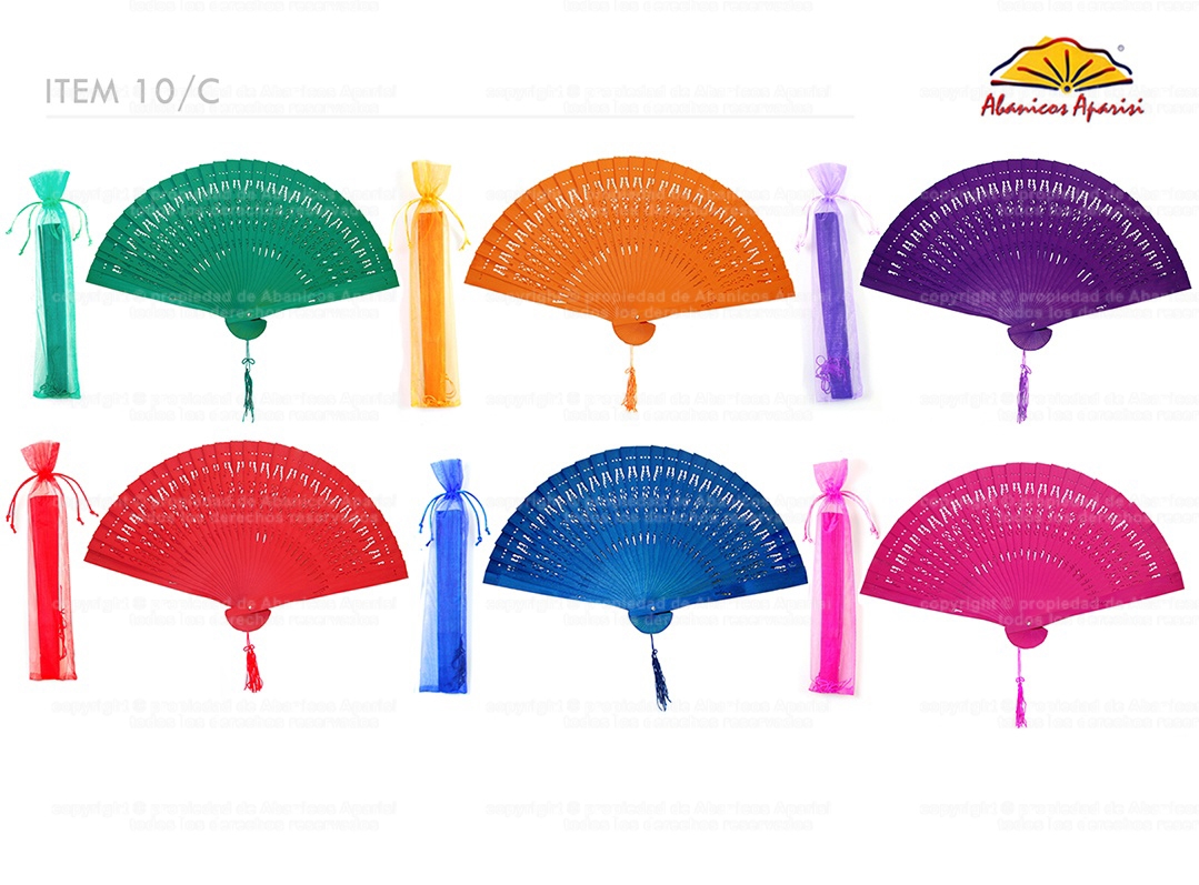 10/C – Sandalwood colours fan with pendant with individual tulle bag