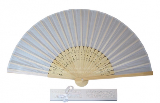 08 – White-Beige – Bamboo fan white-beige fabric + individual box